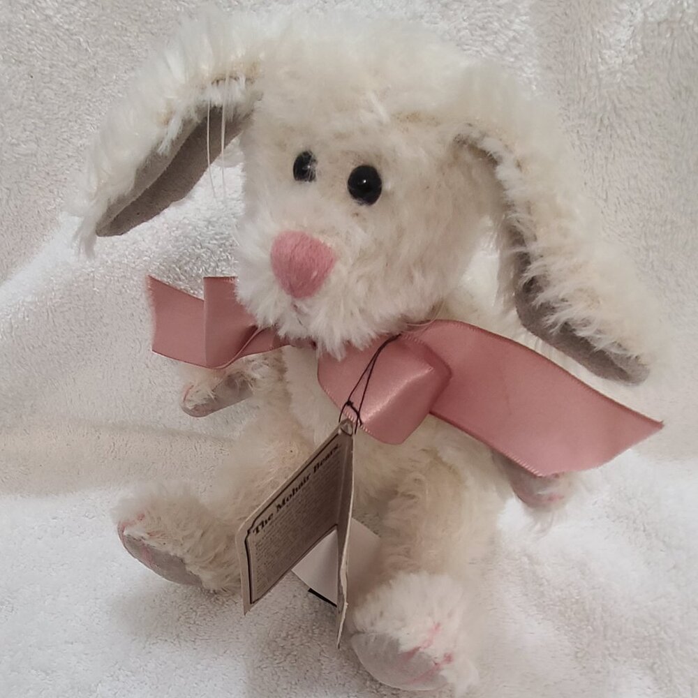 Dolly Q. Bunnycombe-Collectible Bunny-Boyds